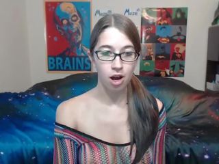 6cam&period;biz prostitute alexxxcoal fingering herself on live webcam