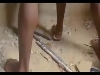 África nigerian kampung fellows gangbang a virgin / part i