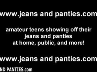 Kecil remaja sara dalam pigtails dan kurus kering seluar jeans