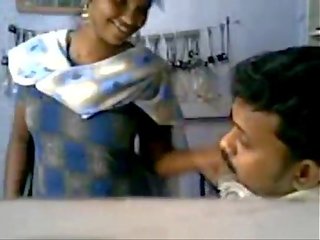 Tamil dorf fräulein x nenn film mit chef im mobile geschäft