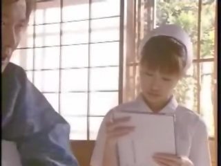 एशियन नर्स गॉर्जियस waxing