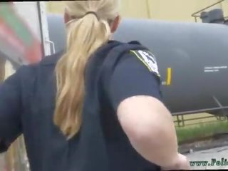 Črno milf policaj seks posnetek filmi črno suspect taken na a prostaški vožnja