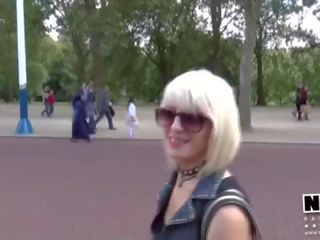 Nora trong london - bịnh thích khỏa thân trong london <span class=duration>- 29 min</span>